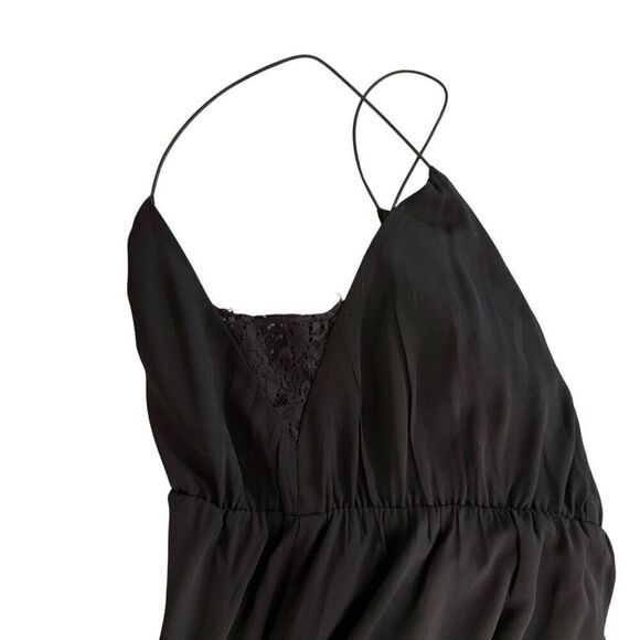 Tobi medium babydoll black dress with side lace - Picture 5 of 7